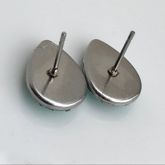 3 for 15🎀 green faux Druzy teardrop Studs - Picture 3 of 6